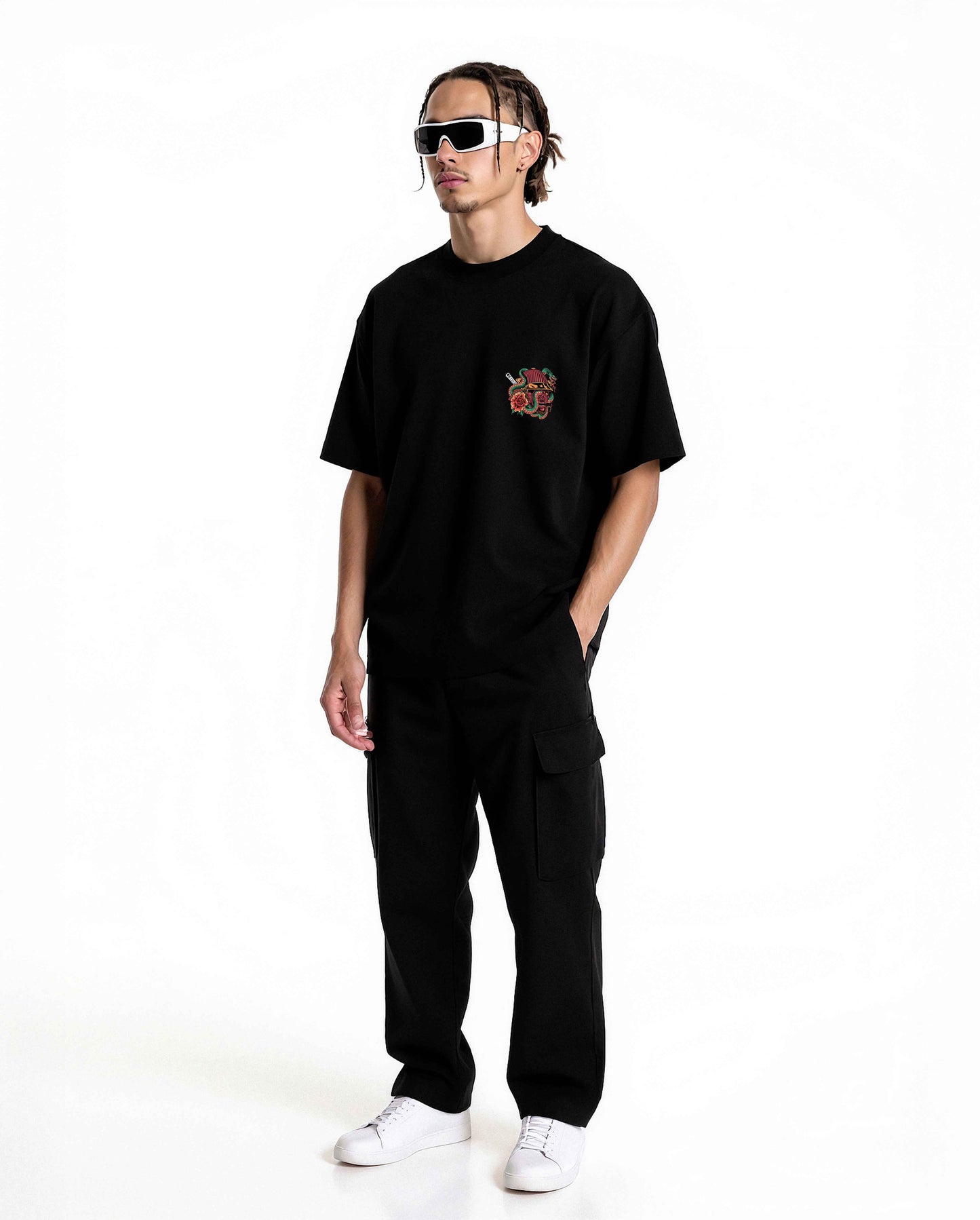 Men's Oversized Graphic T-Shirt – Snake Samurai Edition (Black)
